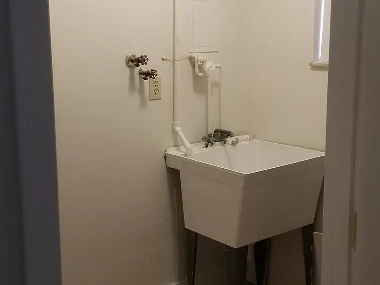 lower-level laundry