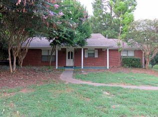 119 Stephanie Dr, Palestine, TX 75803
