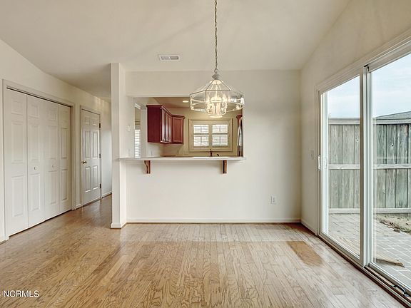 3rd image of 6603 Butter Clam Ct