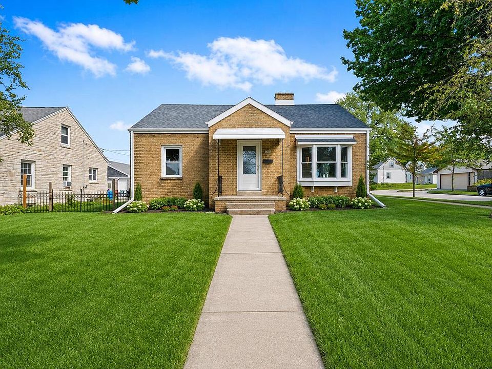 1st image of 3972 S 5th PLACE