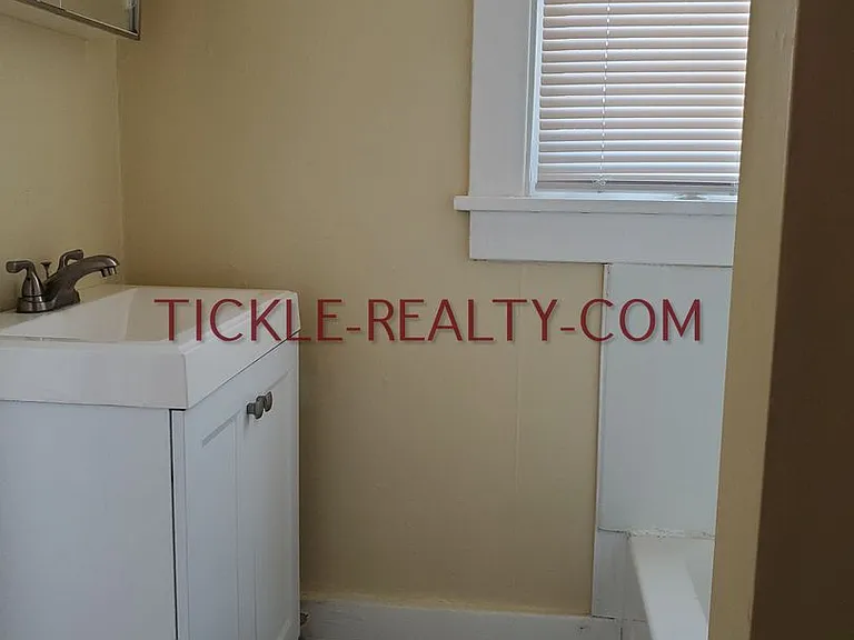 193 Park Ave — Photo 10