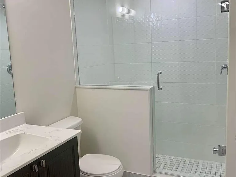 8835 Sheppard Ave E — Photo 9