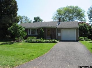 1526 Phoenix Ave, Schenectady, NY 12308