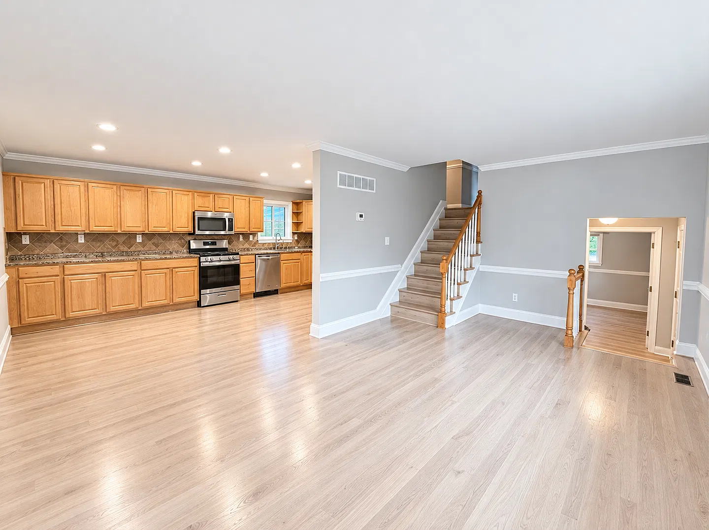 Single Family Home in Severna Park with large yard — Photo 2
