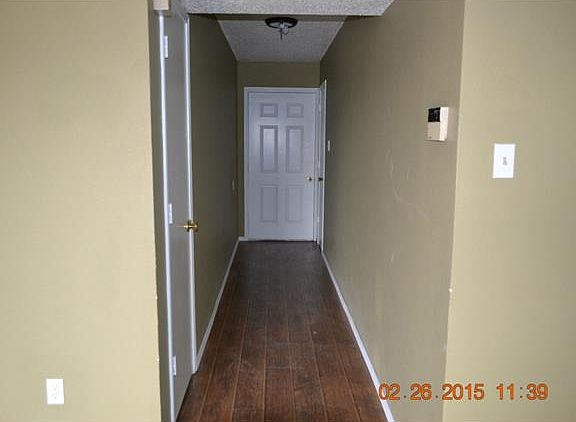2nd image of 1025 Western Hills Dr