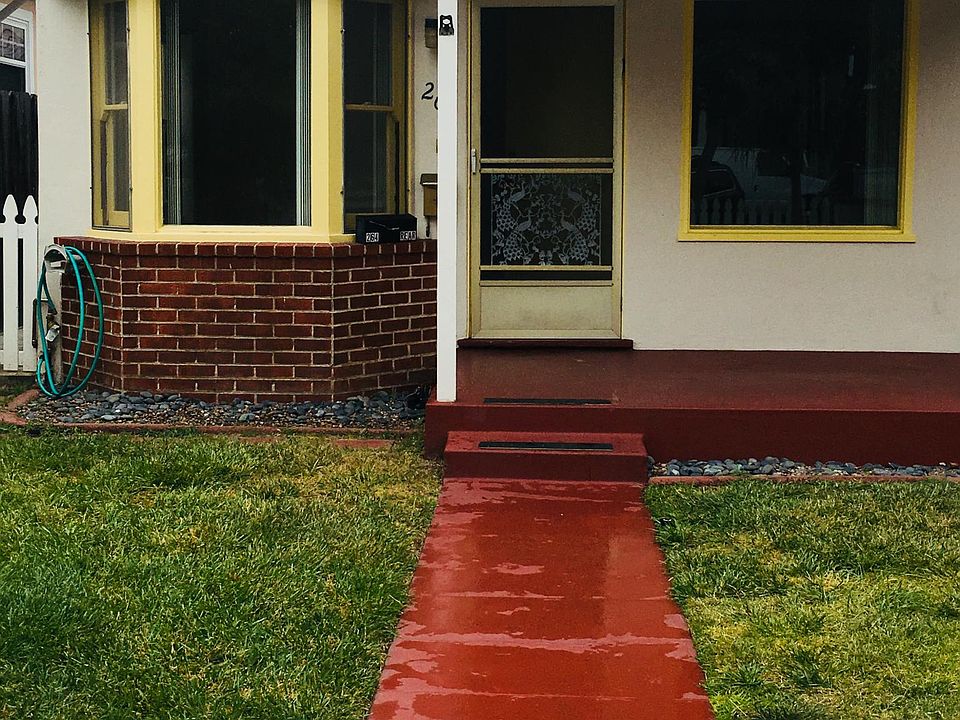 1st image of 266 C Ave