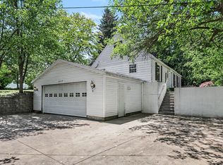 1217 Plymouth Ave SE, Grand Rapids, MI 49506