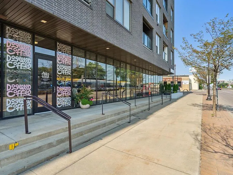 2650 University Ave W #109 — Photo 29