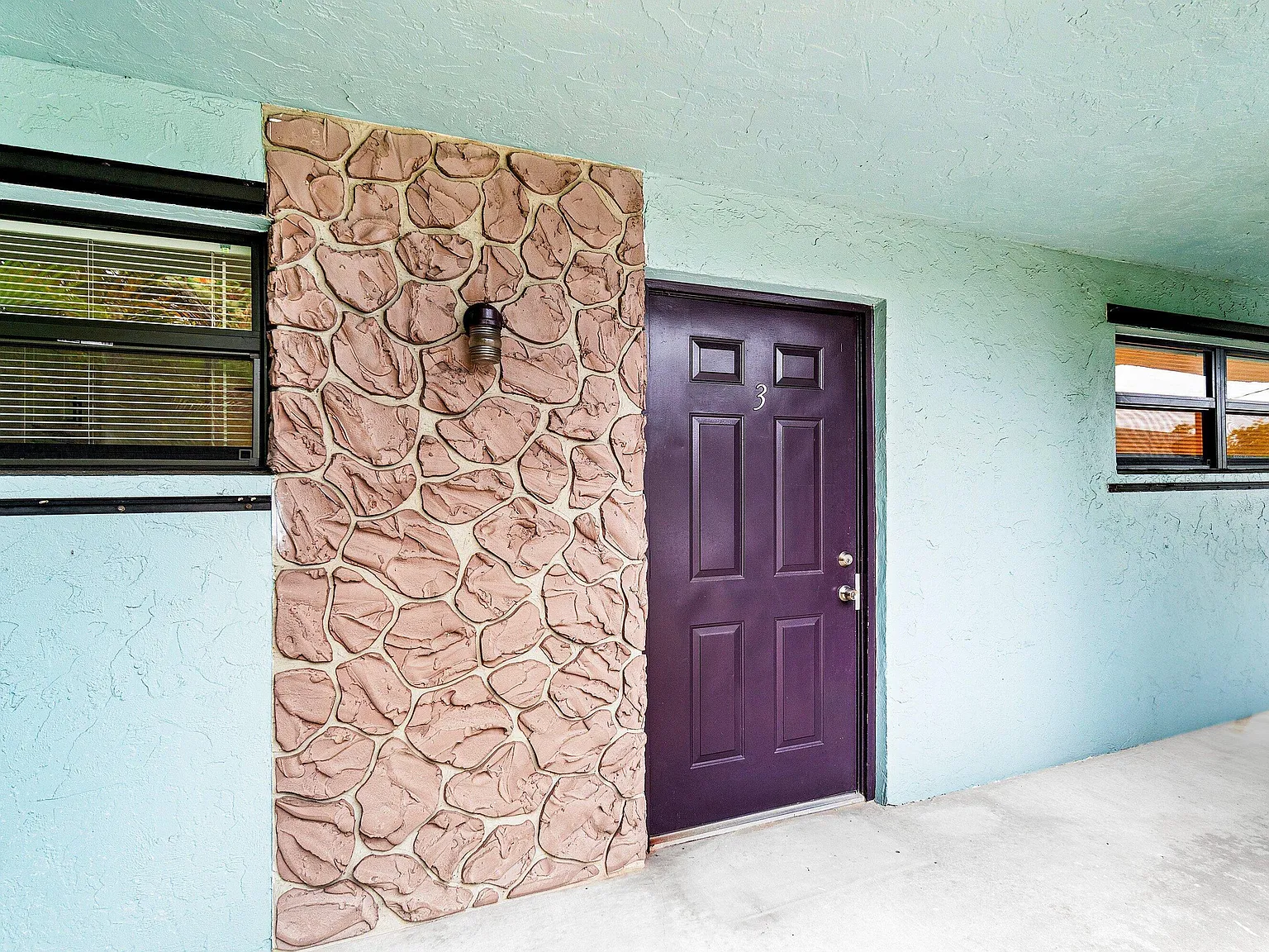 1 bed, 1.0 bath, 640 sqft, $1,600 — Photo 4