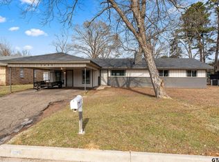 1905 Happy St, Mount Pleasant, TX 75455