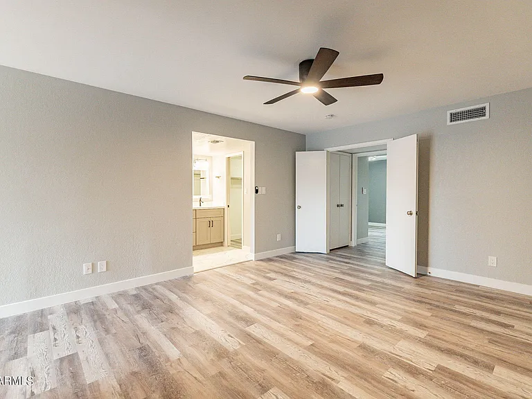 2318 E Lupine Ave — Photo 36