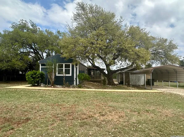 261 Pr 1514, Bandera, TX 78003