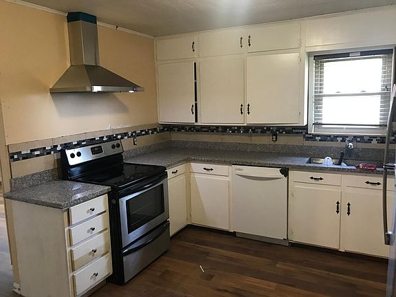 2nd image of 2780 S Major Dr