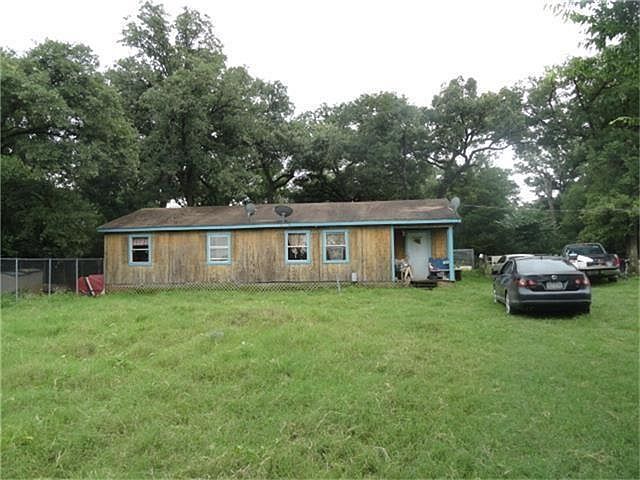 1st image of 8431 Hines Ln