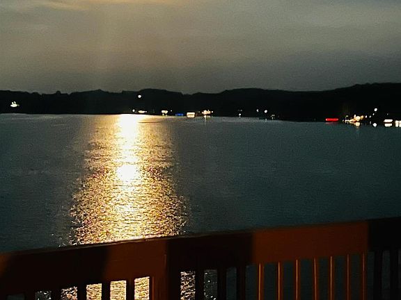 2nd image of 900 Sunset Rd