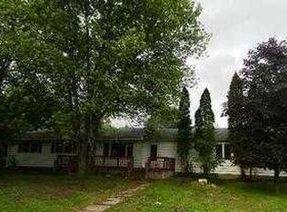 5774 S Pringle Rd, Perry, MI 48872