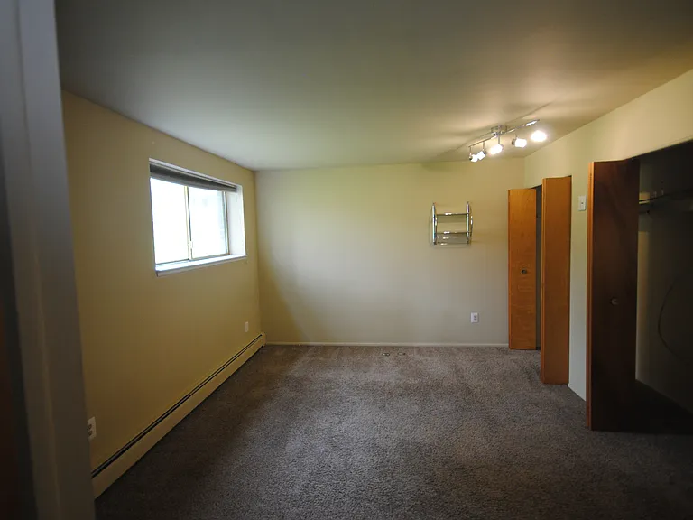 817 Arch St — Photo 8
