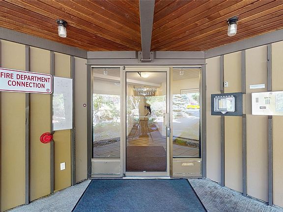 3rd image of 4678 Elk Lake Dr #499D