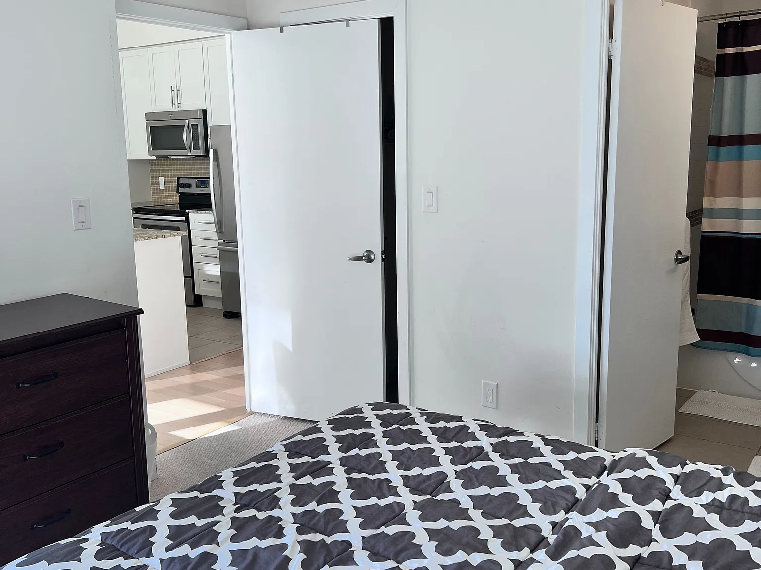 2 bed, $3,850 — Photo 4