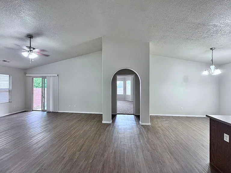 800 Prairie Sage Ct SW — Photo 5