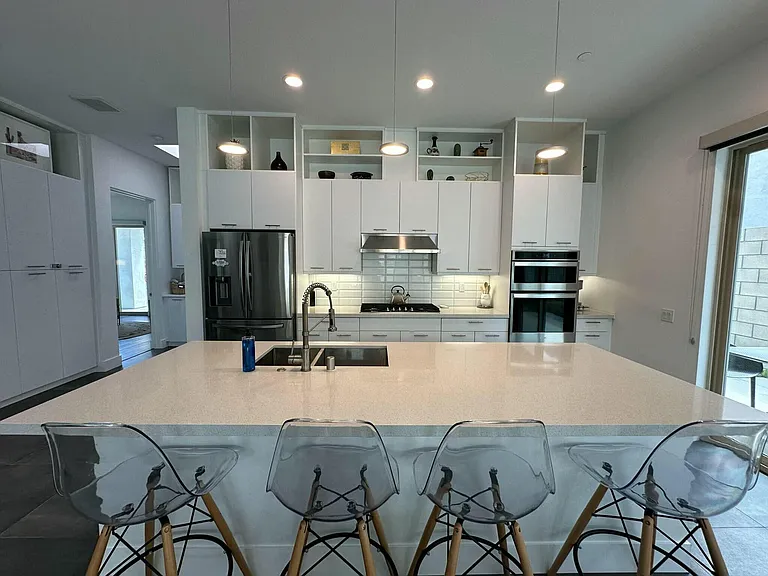 54620 Avenida Juarez — Photo 13