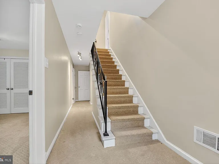 3018 New Mexico Ave NW — Photo 5