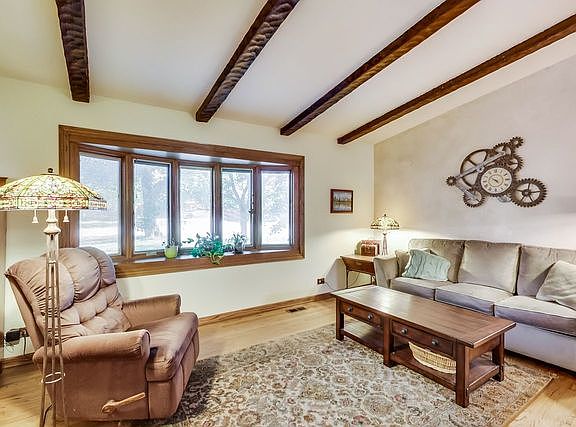 5th image of 9130 Meadowview Dr