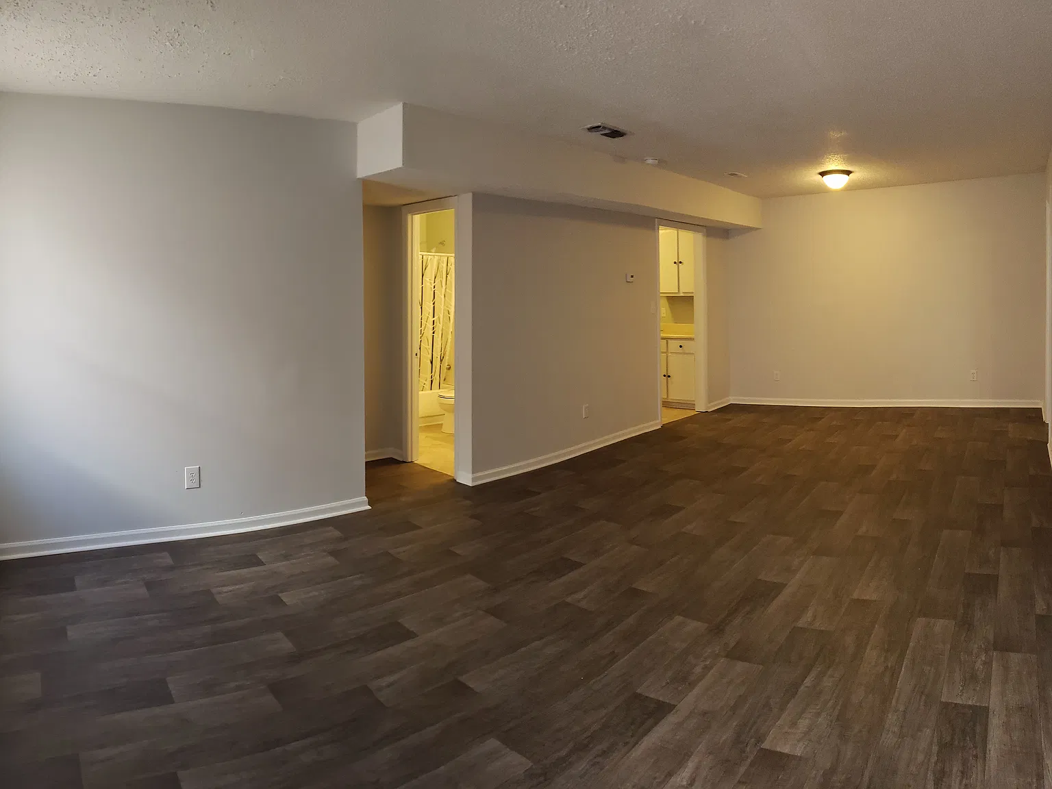 1544 Hamilton Drive — Photo 3