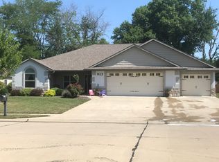 913 Fox Run, Moberly, MO 65270