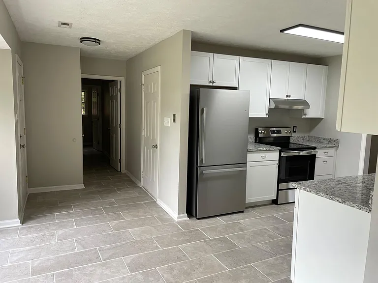 5503 Heather St — Photo 11