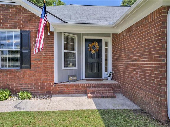 2nd image of 690 Wellington Drive