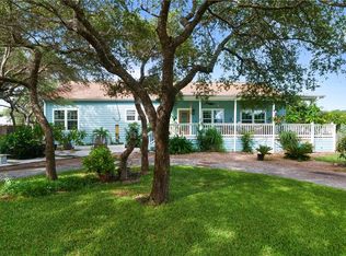 1708 W McClung Ave, Aransas Pass, TX 78336