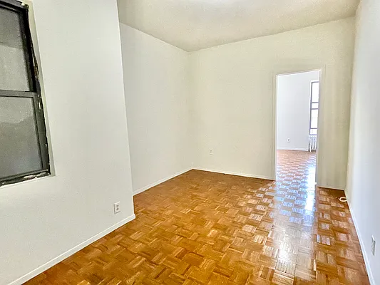 Rented by Compass | media 9