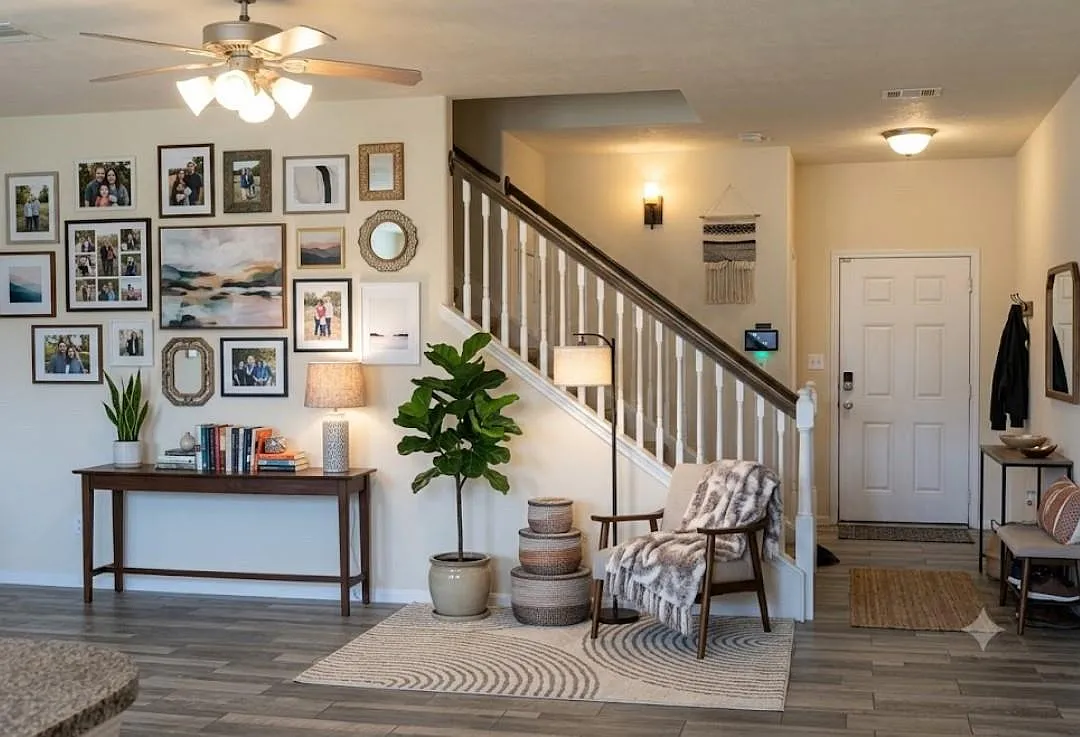 3 bed, 2.5 bath, 1756 sqft, $2,050 — Photo 4