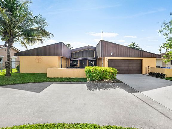 2nd image of 168 MEADOWLARK Drive