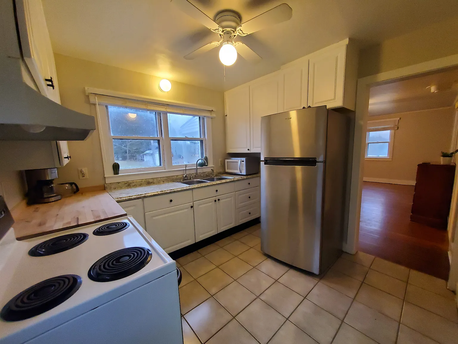 1 bed, 700 sqft, $1,100 — Photo 4