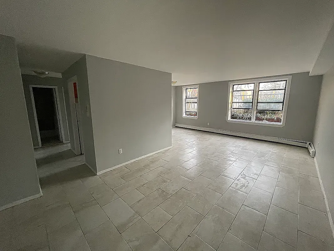 5815 Snyder Avenue — Photo 3