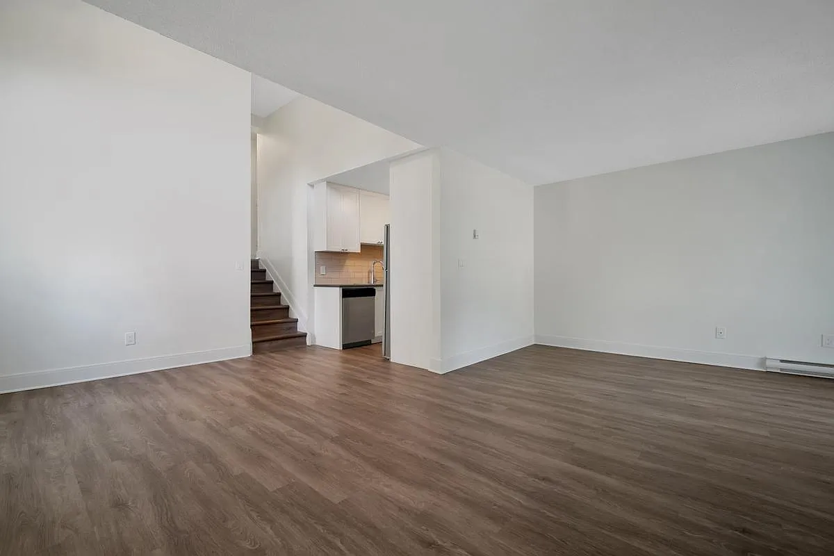 847 Howard Avenue — Photo 2
