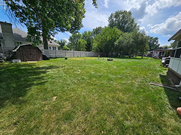 5th image of 811 Lee Ave