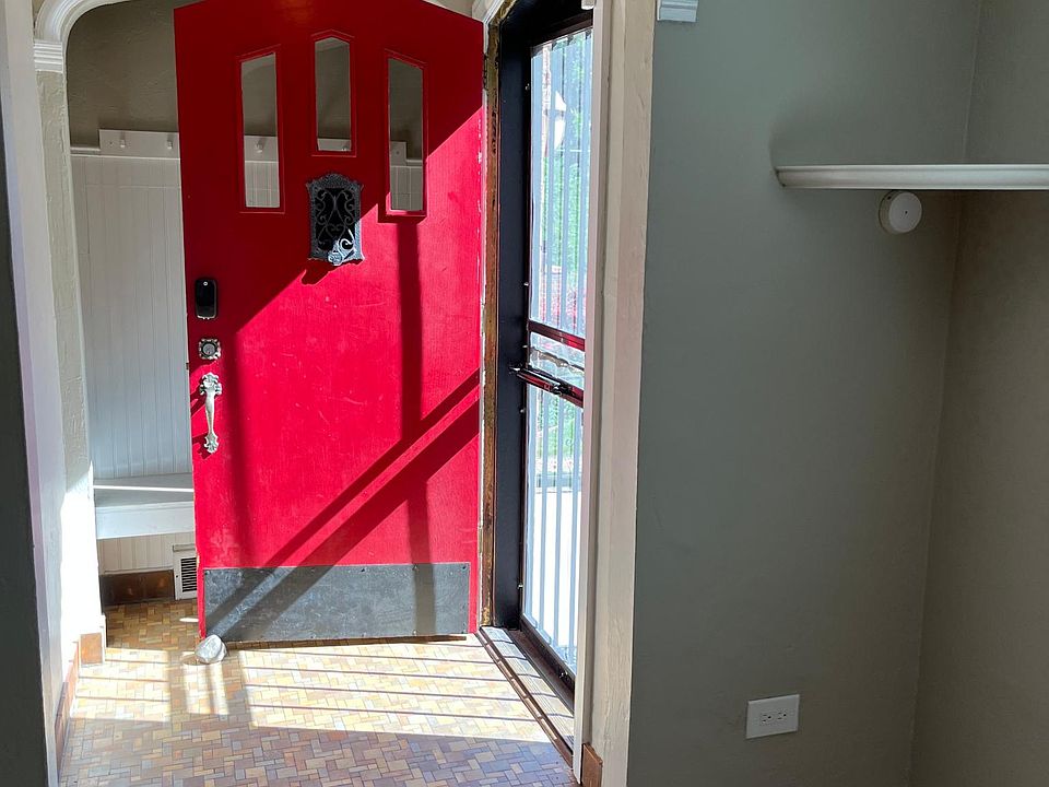 Front entry with security entrance