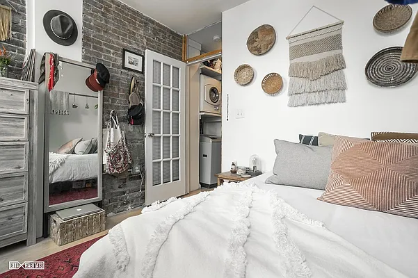 Rented by Citi Habitats | media 34