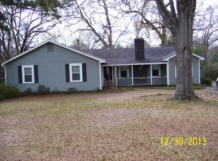 1004 Hilltop Dr, Palestine, TX