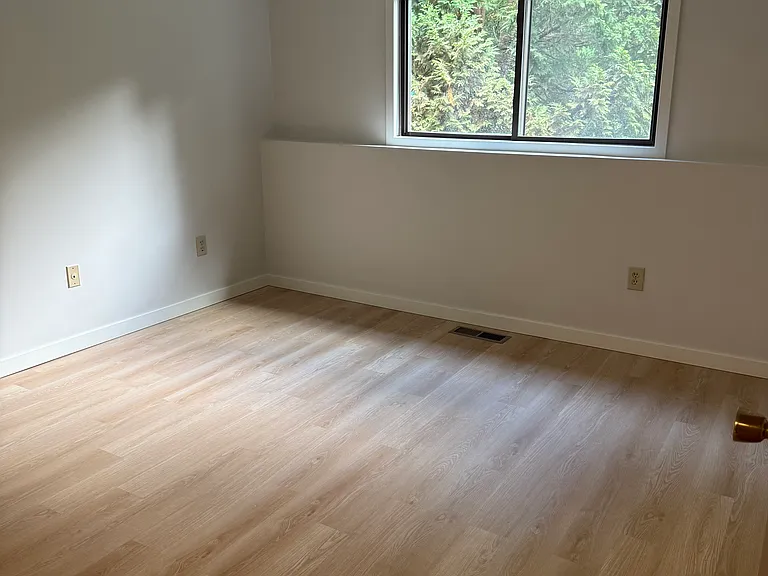 189 Littleton Rd — Photo 15