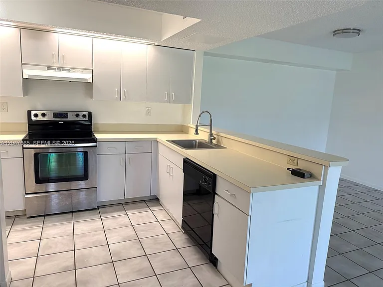 8500 SW 212th St #106 — Photo 5