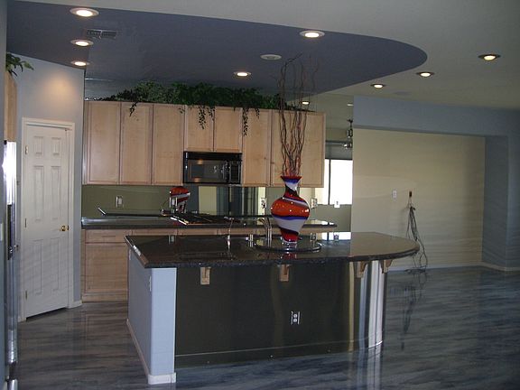 Kitchen -Granite/Stainless Steel