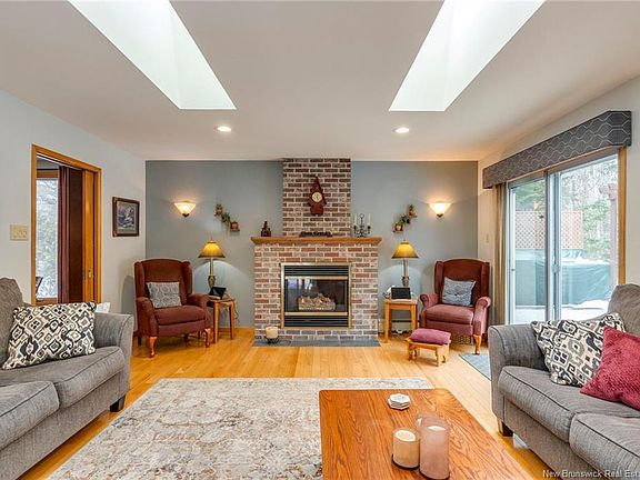 2nd image of 3020 Loch Lomond Rd