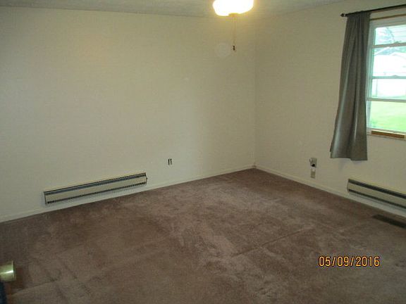5th image of 468 Osgood St