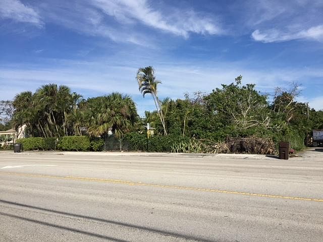 1st image of 1105 Summit Blvd