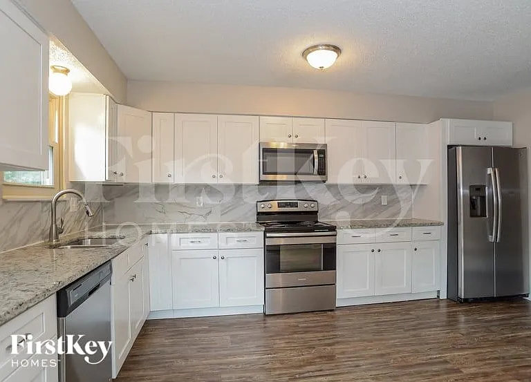 6733 NW Sioux Dr — Photo 7
