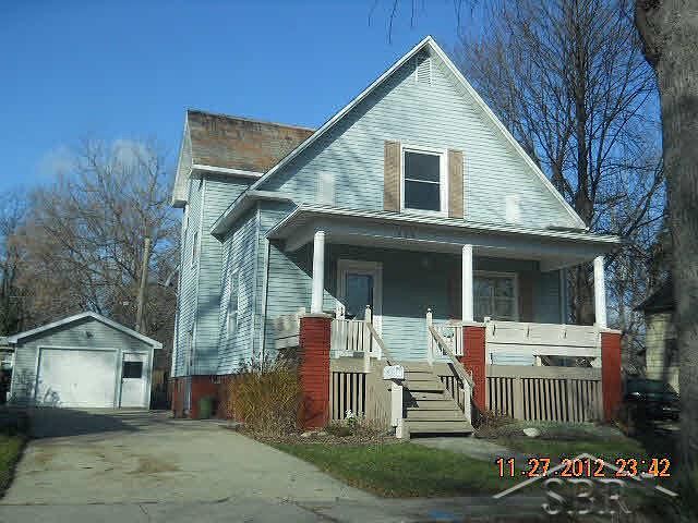 1st image of 315 Oakley St